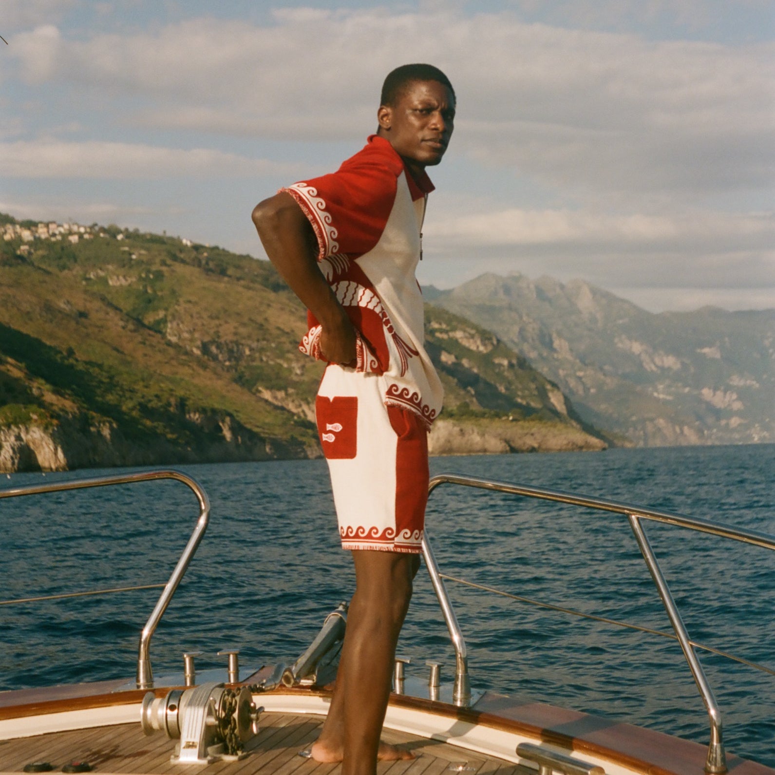 'Le Sirenuse' Late Checkout Cabana (Red)
