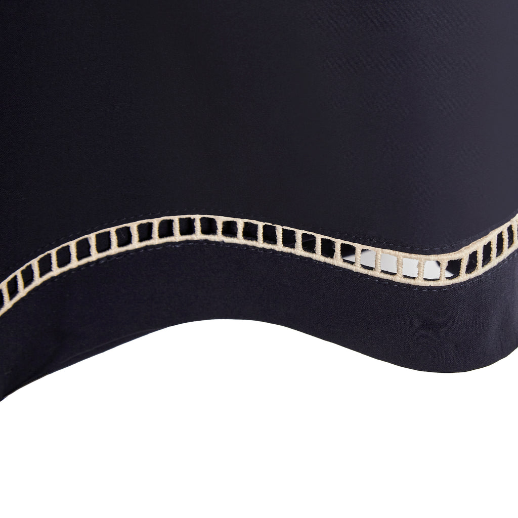 Close up of beige window pane piping