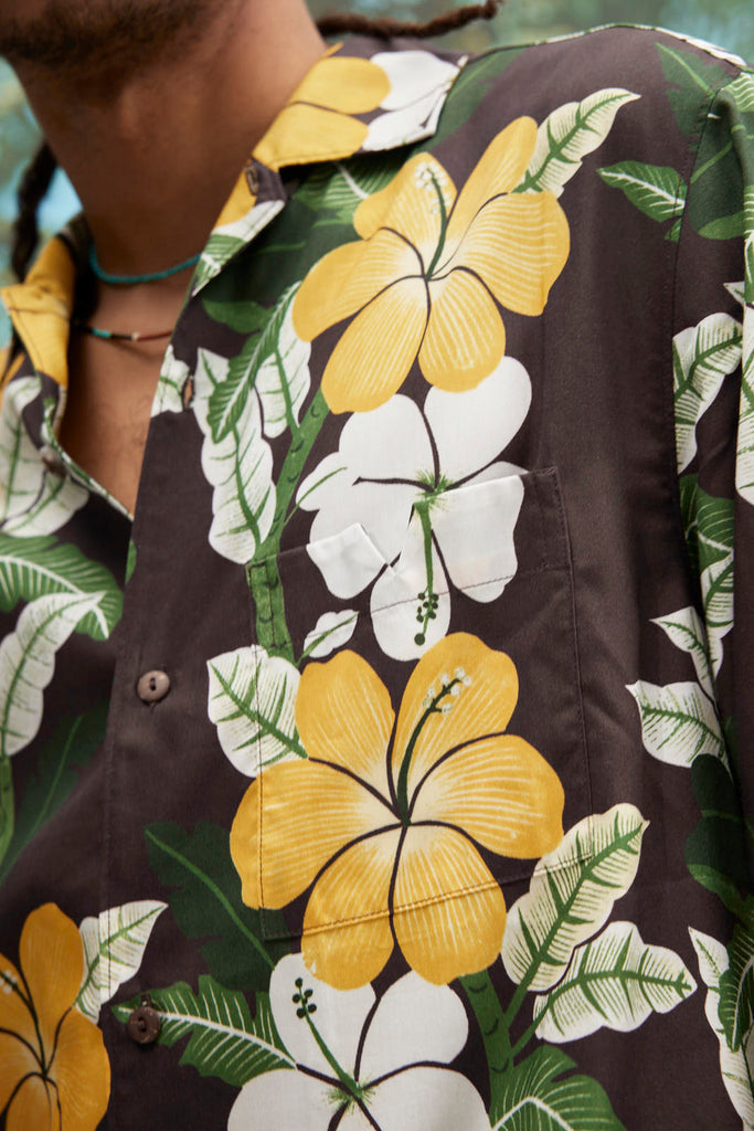 Close up image of the "Night Bloom" long-sleeve shirt that emphasizes the signature Tombolo "V" chest pocket.