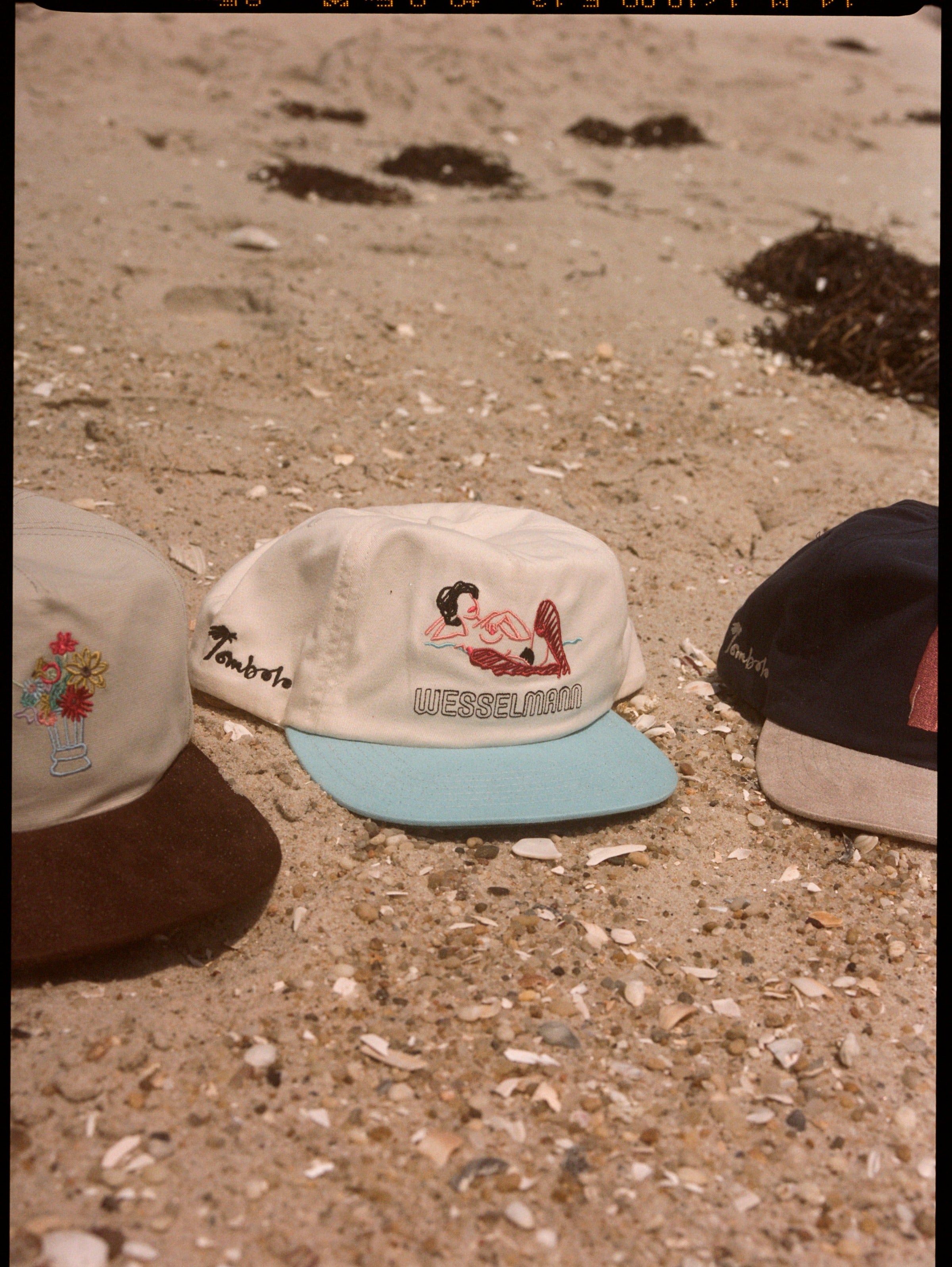 Wesselman cap in sand