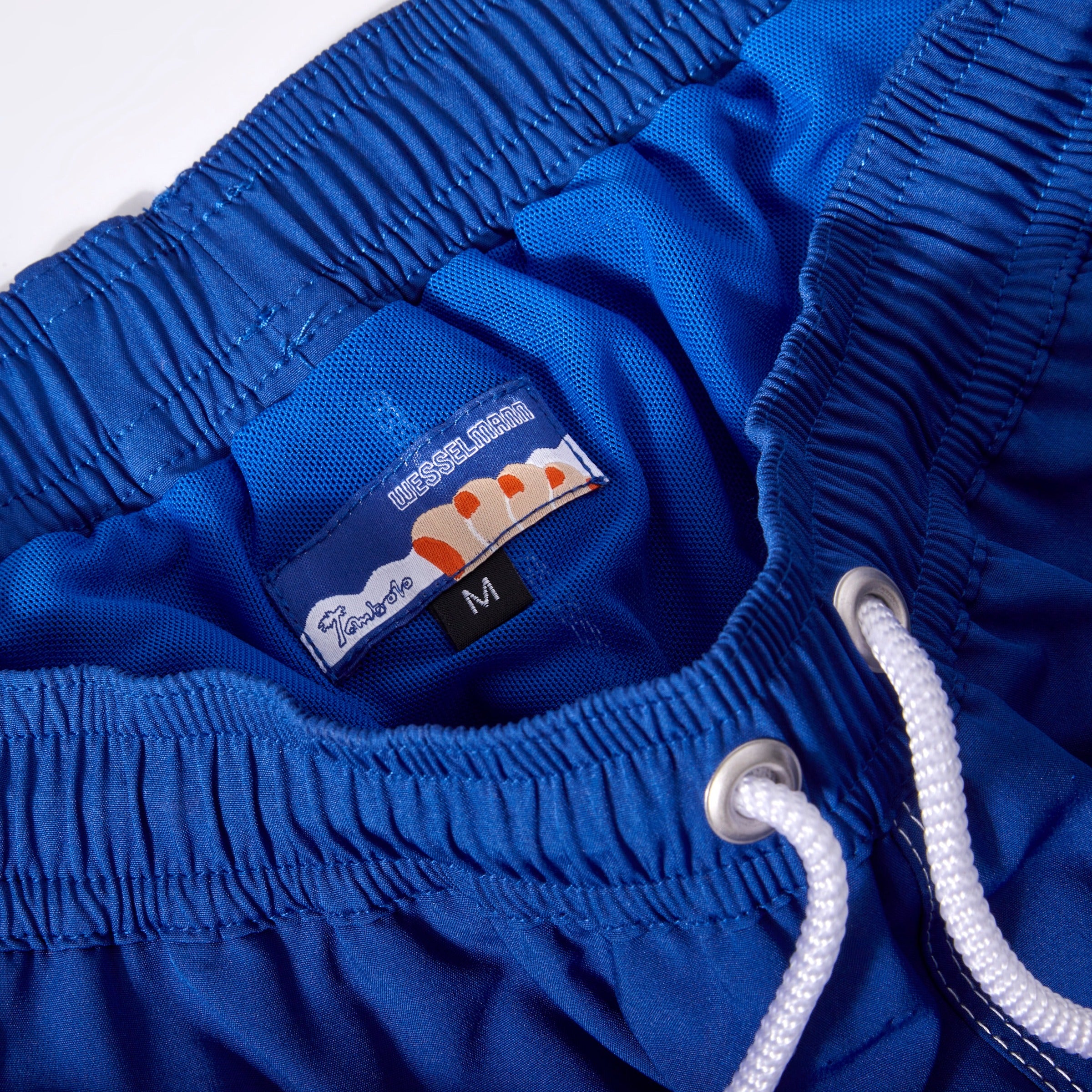 Close up of custom interior label showing Tombolo and Wesselman