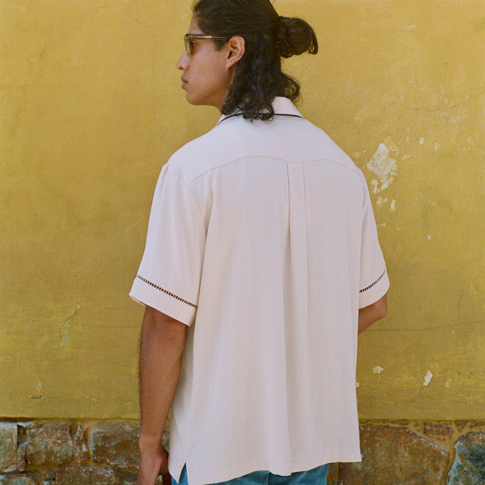 back view of male model wearing cabrisa 