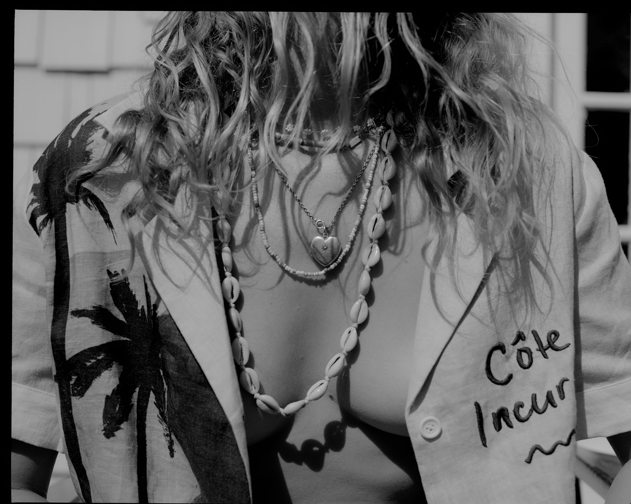 'Coast Lines' Cabana x Hôtel Magique ~ Crop Cut