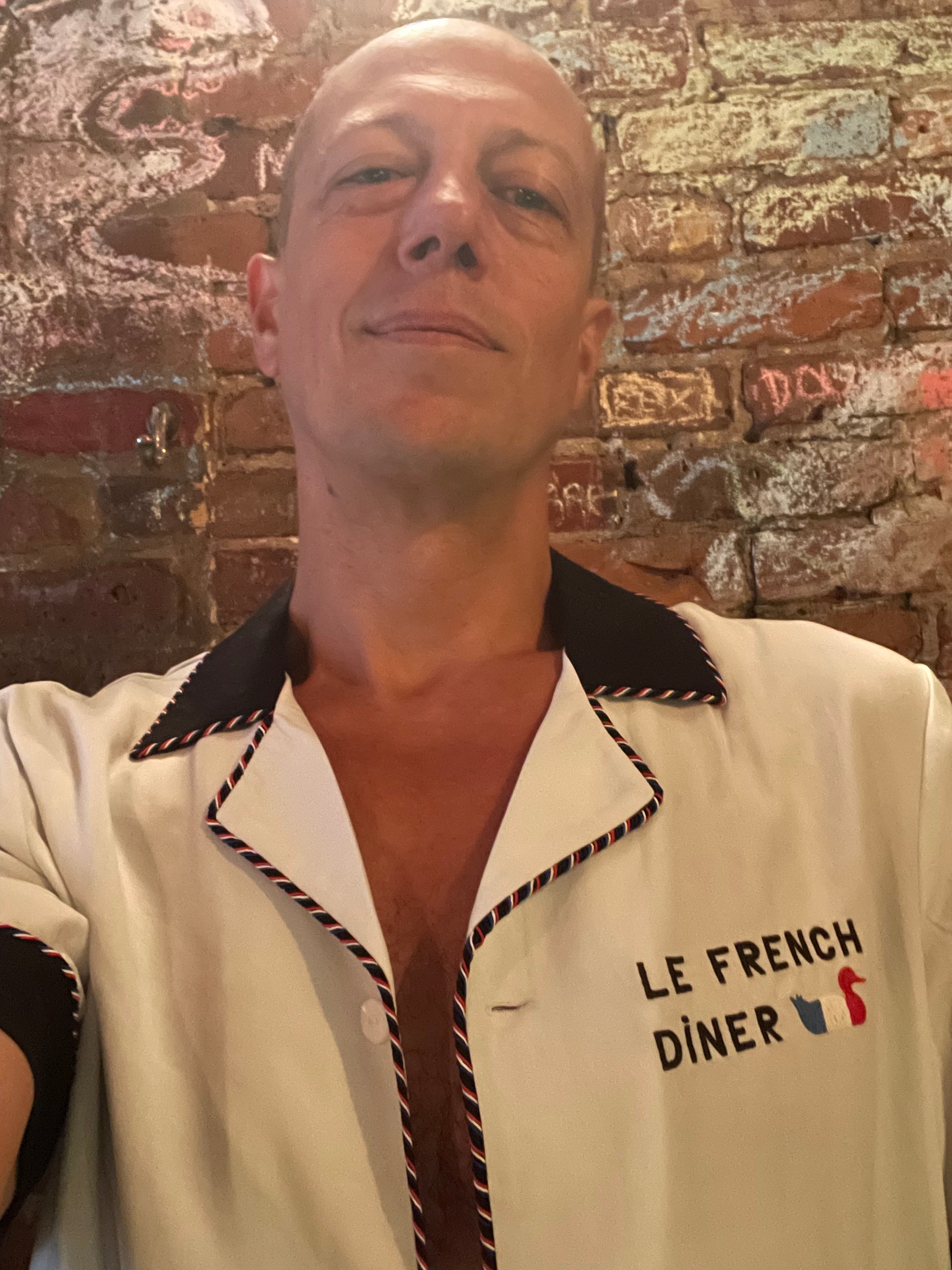 Pierre selfie in le french diner shirt